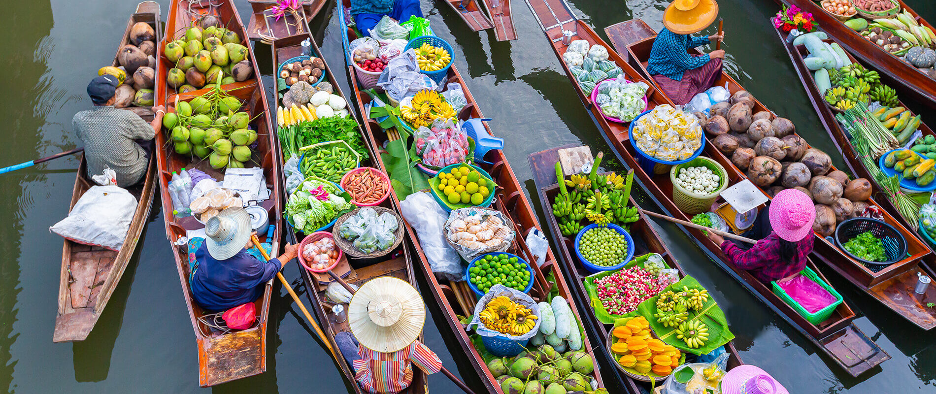 Learn Damnoen Saduak’s traditions with expert guidance